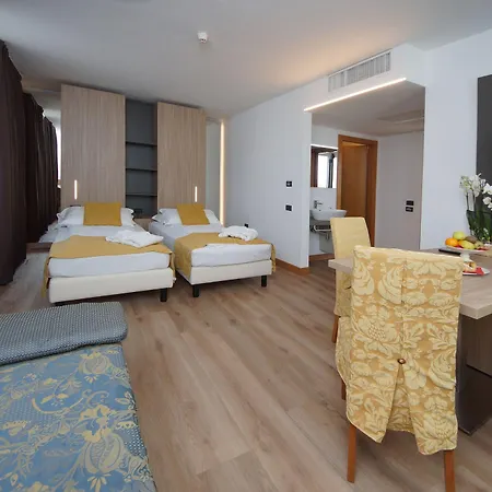 Hotel Ambassador