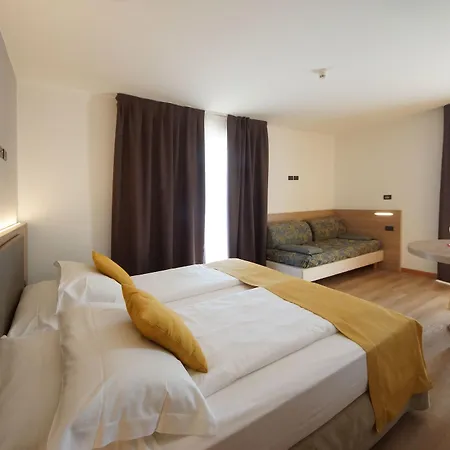 Hotel Ambassador 3*