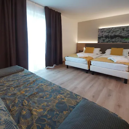 Hotel Ambassador 3*