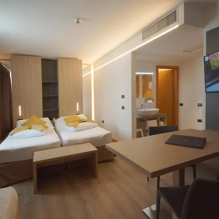 Hotel Ambassador 3*