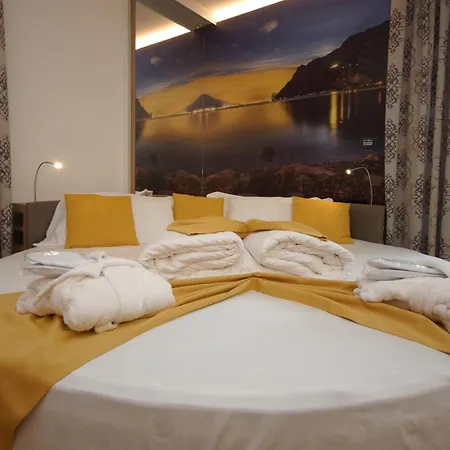 Ambassador Hotel Riva del Garda