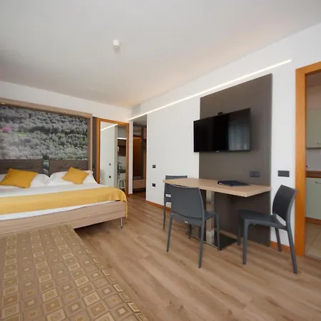 Ambassador Hotel Riva del Garda